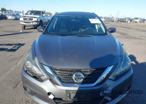2017 Nissan Altima 2.5 Sr из США, поврежденный, VIN 1N4AL3AP7HC498108